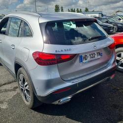 Mercedes GLA 200 163CH BUSINESS LINE 7G-DCT Mont&eacute;vrain