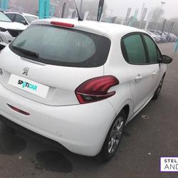 Peugeot 208 puretech 68ch bvm5 Like Wattrelos
