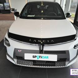 Lancia Ypsilon elettrica 156ch Hf line Wattrelos