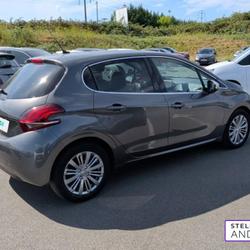Peugeot 208 puretech 110ch s&s eat6 Allure Wattrelos