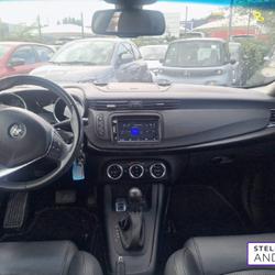 Alfa Romeo Giulietta s&eacute;rie 2 1.6 jtdm 120 ch s&s tct Lusso occasion - Wattrelos - photo 2/19