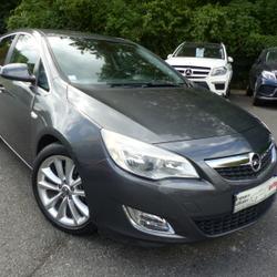 Opel Astra 2.0 CDTI160 FAP COSMO BA Mont&eacute;vrain