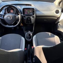 Toyota Aygo 1.0 VVT-I 72 X-NIGHT PH2 Saint-Martin-de-Fontenay
