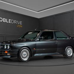 BMW M3 E30 2.3 200ch | RESTAUREE Limas
