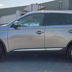 Mitsubishi Outlander 2.2 DI-D 150 4WD Intense Navi 7 places A Les Garennes sur Loire