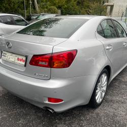 Lexus IS 250 PACK LUXE BVA occasion - Mont&eacute;vrain - photo 2/40