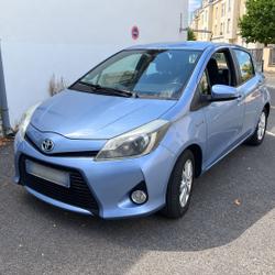 Toyota Yaris HSD 100H DYNAMIC 5P occasion - Mont&eacute;vrain - photo 2/6