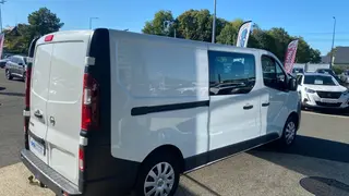 Nissan NV 300  - photo 4