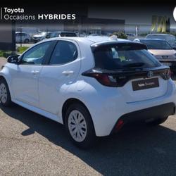 Toyota Yaris 116h Dynamic Business 5p + Programme Beyond Zero Academy MY22 Arles