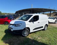 Toyota Proace city verso Arles