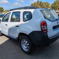 Dacia Duster 1.6 SCe 115ch Ambiance 4X2 Euro6 occasion - N&icirc;mes - photo 3/22