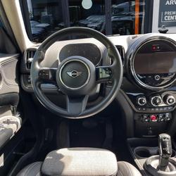 Mini Mini Countryman 1.5i - 136 - BVR  COUNTRYMAN F60 LCI BERLINE Cooper Essential PHASE 2 Le Castelet