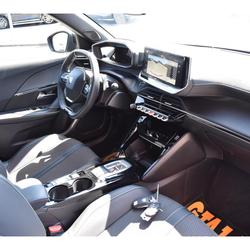 Peugeot 2008 Hybrid 145 e-DCS6 GT Le Castelet