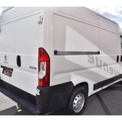 Peugeot Boxer 333 L2H2 BLUEHDI 110 PREMIUM occasion - Le Castelet - photo 2/19