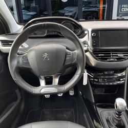 Peugeot 2008 1.2i PureTech 12V S&S - 110 GT Line occasion - Le Castelet - photo 3/6