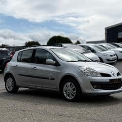 Renault Clio 3 DYNAMIQUE 1.5DCI 85 ECO2 occasion - Guichen - photo 3/31