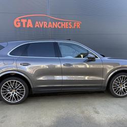 Porsche Cayenne 3.0i V6 462  E-Hybrid + Francais et entretien complet Porsche Avranches