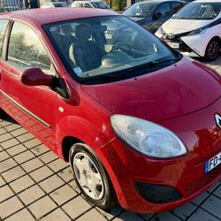 Renault Twingo 2 2 1.2i 75CH AUTHENTIQUE occasion - Nouvoitou - photo 3/6