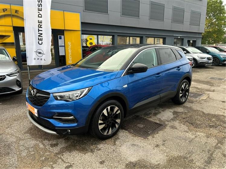 Opel Grandland  - 12 500 €