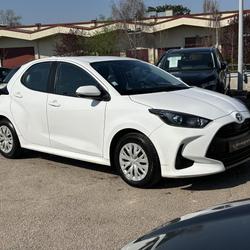 Toyota Yaris IV HYBRIDE 116H DYNAMIC Chambourcy