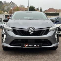 Renault Clio 5 V (2) 1.6 E-TECH FULL HYBRID 145 EVOLUTION Chambourcy