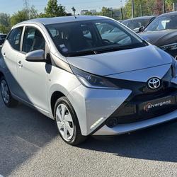 Toyota Aygo II 1.0 VVT-I X-PLAY 5P Bio&eacute;thanol BVA Chambourcy