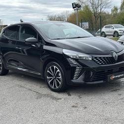 Renault Clio 5 V (2) 1.6 E-TECH FULL HYBRID 145 TECHNO Chambourcy