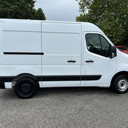 Renault Master III (2) 2.3 FOURGON TRACTION F3300 L1H2 BLUE DCI 135 GRAND CONFORT PRIC TTC Chambourcy
