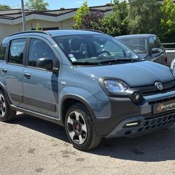 Fiat Panda III (2) 1.0 70 HYBRIDE BSG S/S CITY CROSS Chambourcy