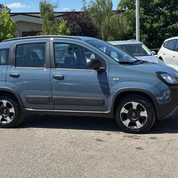 Fiat Panda III (2) 1.0 70 HYBRIDE BSG S/S CITY CROSS Chambourcy