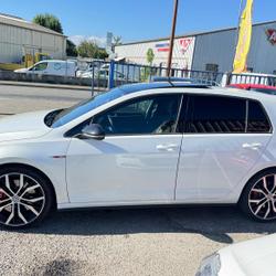 Volkswagen Golf 7 VII GTi Performance 2.0i 230 DSG6 B&eacute;d&eacute;e