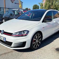 Volkswagen Golf 7 VII GTi Performance 2.0i 230 DSG6 B&eacute;d&eacute;e