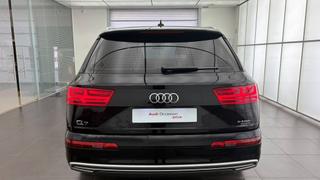 Audi Q7  - Avus - photo 2