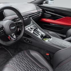 Aston Martin DB12 Coup&eacute; V8 680CH - Malus inclus - LOA possible Bourgoin-Jallieu