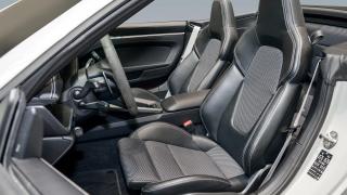 Porsche 911 type 992  - photo 2