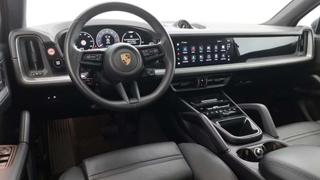 Porsche Cayenne  - photo 2