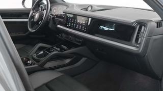 Porsche Cayenne  - photo 4
