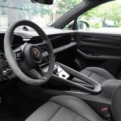 Porsche Macan GTS 571ch - Ecran passager - 360 - TO - LOA possible Bourgoin-Jallieu