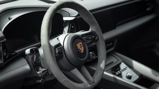 Porsche Macan  - photo 3