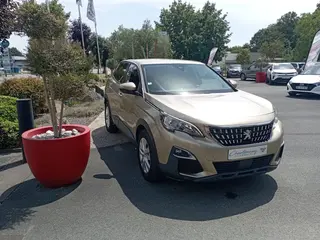 Peugeot 3008 - 1.6 BLUEHDI 120 ACTIVE BUSINESS BASSE CONSOMMATION - 11 890 €