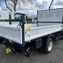 Autres Isuzu SERIE BLEU F2750 BENNE ET COFFRE Saint-Georges-de-Reneins