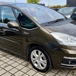 Citroen C4 1.6 HDi 112CH FAP occasion - Nouvoitou - photo 2/6