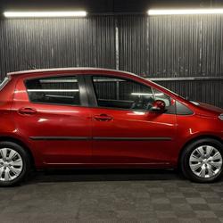 Toyota Yaris DYNAMIC occasion - Taverny - photo 2/43