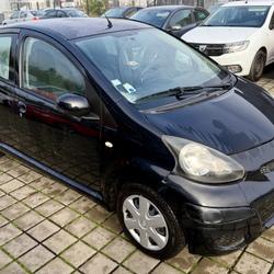 Toyota Aygo 1.0 68CH VVTi IN occasion - Nouvoitou - photo 3/6