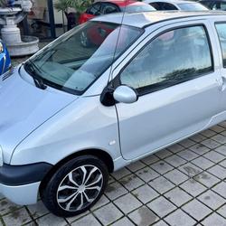 Renault Twingo 1 1.2i 60CH CAMPUS occasion - Nouvoitou - photo 2/6