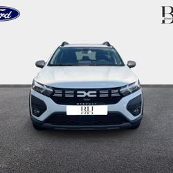 Dacia Sandero 1.0 TCe 90ch Stepway Expression + ATTELAGE Vitr&eacute;