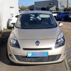 Renault Grand Scenic 3 1.5 DCI 110CH FAP DYNAMIQUE 7 PLACES La M&eacute;zi&egrave;re