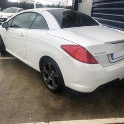 Peugeot 308 CC Phase 2 1.6L THP 16V Roland Garros Ploun&eacute;vez-Quintin