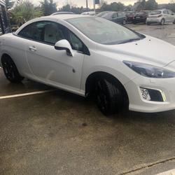 Peugeot 308 CC Phase 2 1.6L THP 16V Roland Garros Ploun&eacute;vez-Quintin