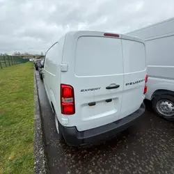 Peugeot Expert M 1.5 DIESEL 120CH M&eacute;rignac